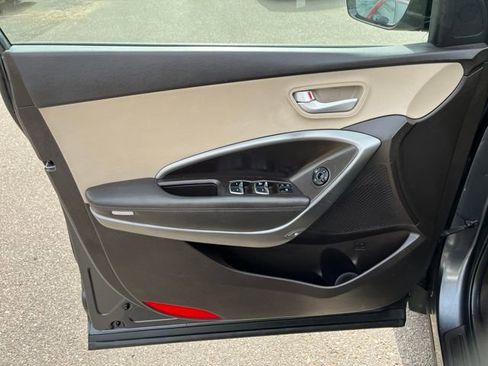 Used 2018 Hyundai Santa Fe Sport image 5