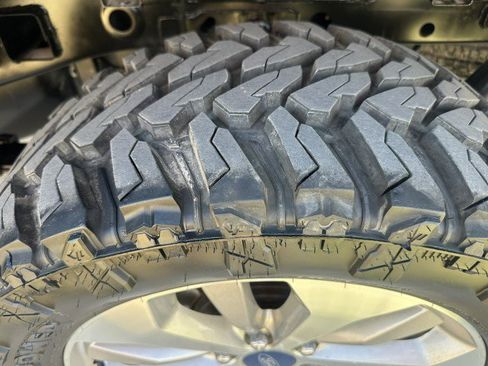 Used 2017 Ford F150 XL w/ Equipment Group 101A Mid AWD/4WD image 19