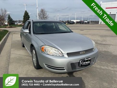 Used 2014 Chevrolet Impala LT w/ LT Sunroof Package image 8