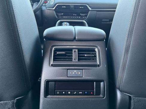 Used 2025 MAZDA CX-70 3.3 Turbo w/ Preferred Package image 29