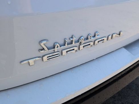 Used 2023 GMC Terrain SLE w/ Driver Convenience Package FWD image 33