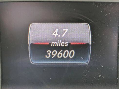 Used 2017 Mercedes-Benz SLC 300 image 11