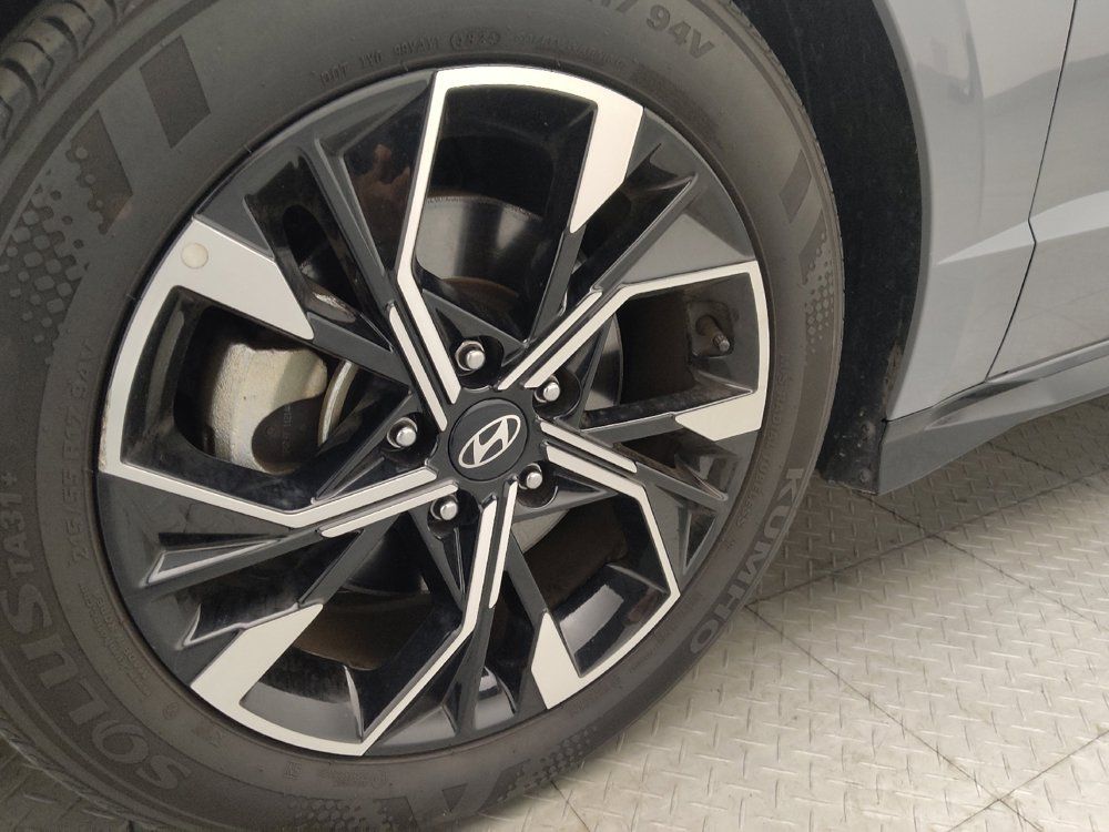 Used 2025 Hyundai Sonata SEL FWD image 31