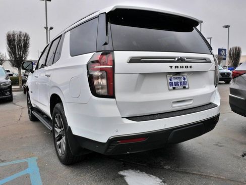 Used 2021 Chevrolet Tahoe Z71 w/ Z71 Signature Package image 7