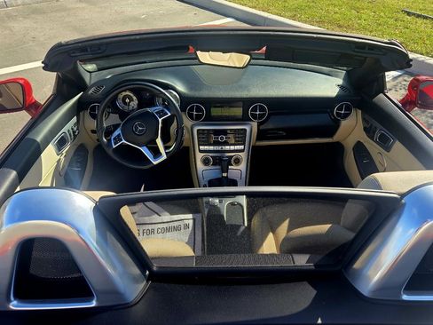 Used 2012 Mercedes-Benz SLK 350 image 7