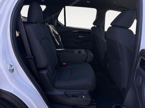New 2026 Honda Pilot Sport image 18