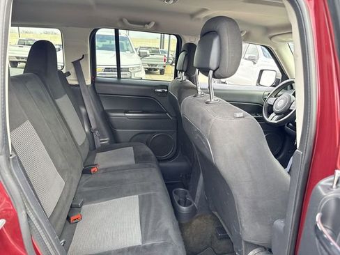 Used 2017 Jeep Patriot Sport w/ Power Value Group FWD image 15