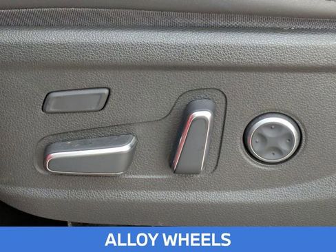 Used 2023 Hyundai Santa Fe Calligraphy image 17