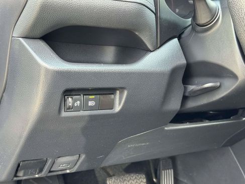 Used 2024 Toyota RAV4 XLE FWD image 9