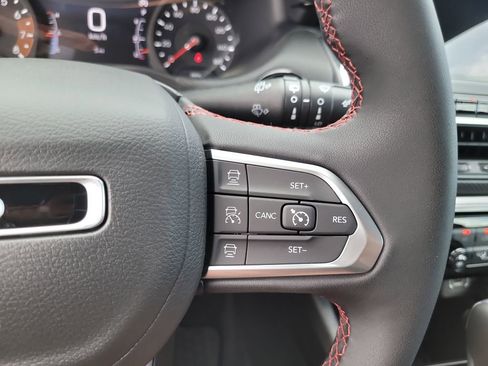 New 2025 Jeep Compass Trailhawk w/ Sun & Sound Group image 29