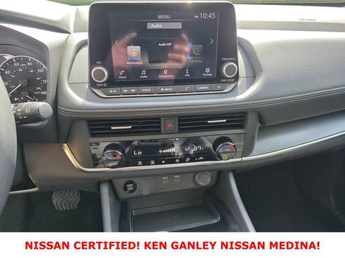 Certified 2026 Nissan Rogue SV AWD/4WD image 26