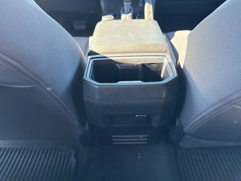 Used 2024 Toyota Tacoma TRD Off-Road image 28