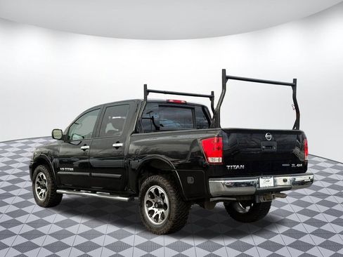 Used 2015 Nissan Titan SL image 5