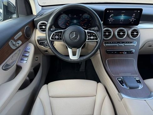 Certified 2022 Mercedes-Benz GLC 300 4MATIC image 11
