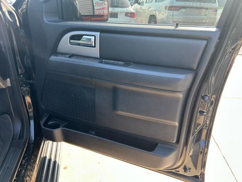 Used 2017 Ford Expedition EL Limited image 17