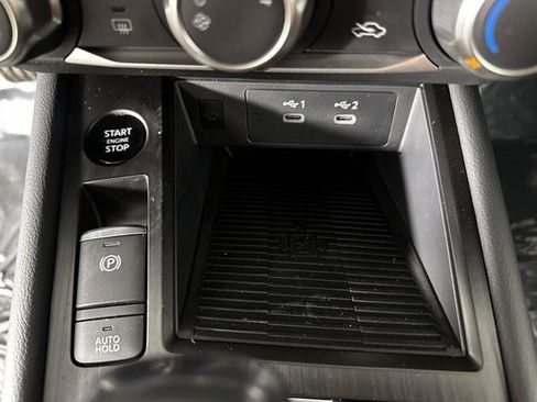 New 2025 Nissan Kicks SV w/ Illumination Package image 33