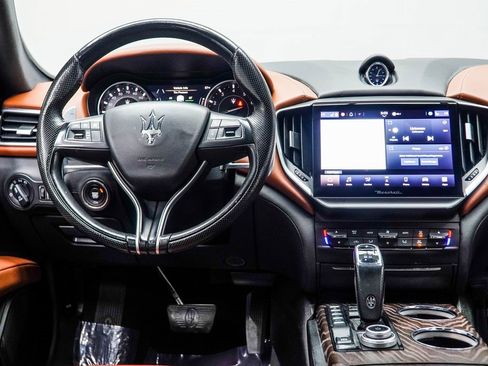 Used 2022 Maserati Ghibli Modena image 17