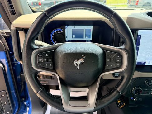 Used 2022 Ford Bronco Wildtrak AWD/4WD image 21