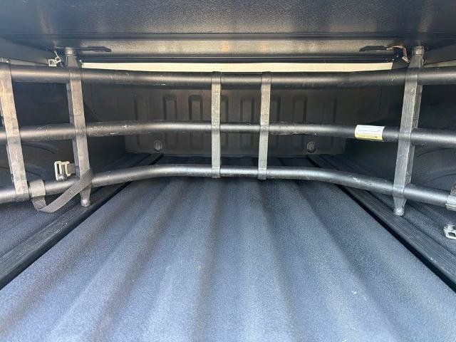 Certified 2021 Nissan Frontier SV w/ Midnight Edition Floor Mats AWD/4WD image 8
