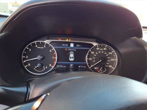 Used 2023 Nissan Altima 2.5 SV w/ SV Premium Package image 11