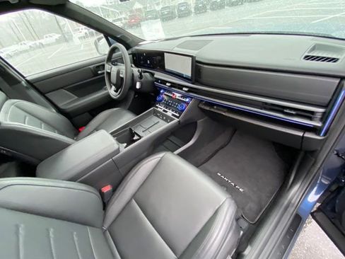 Used 2025 Hyundai Santa Fe Calligraphy AWD/4WD image 19