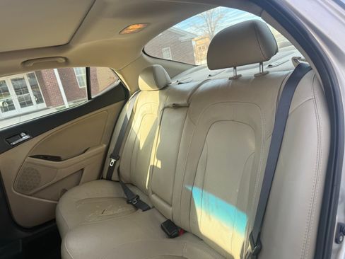 Used 2011 Kia Optima EX w/ Premium Pkg FWD image 19