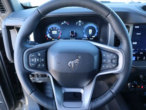 New 2025 Ford Bronco Outer Banks image 3