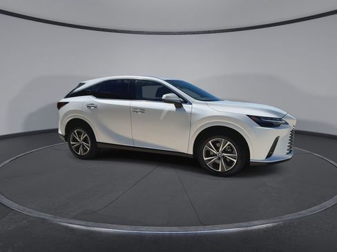 Used 2025 Lexus RX 350 FWD w/ Technology Package image 2