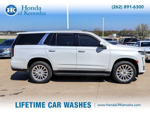 Used 2023 Cadillac Escalade Premium Luxury AWD/4WD image 6