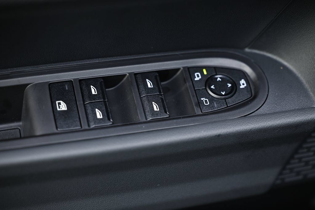 New 2026 MINI Cooper 4-Door Hardtop FWD image 17