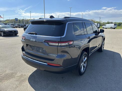 Used 2022 Jeep Grand Cherokee L Limited AWD/4WD image 9