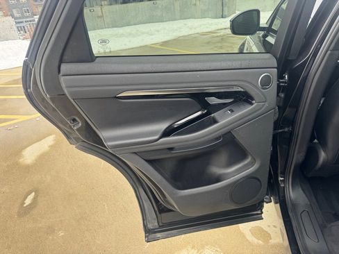 Used 2020 Land Rover Range Rover Evoque SE image 23