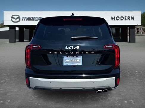 Used 2024 Kia Telluride S w/ S Sunroof Package FWD image 6