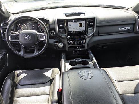 Used 2024 RAM 1500 Laramie AWD/4WD image 15
