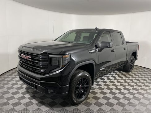 Used 2025 GMC Sierra 1500 Elevation image 9