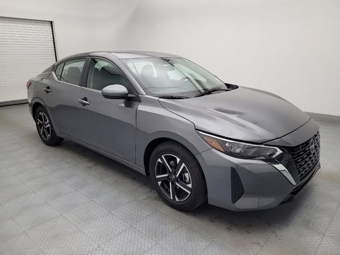 Used 2025 Nissan Sentra SV image 11