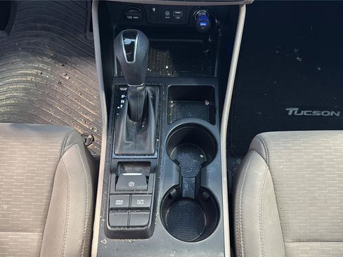 Used 2019 Hyundai Tucson Sport FWD image 23