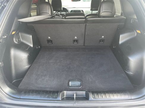 Used 2021 Jeep Cherokee Latitude Plus image 48