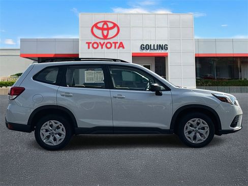 Used 2022 Subaru Forester image 6