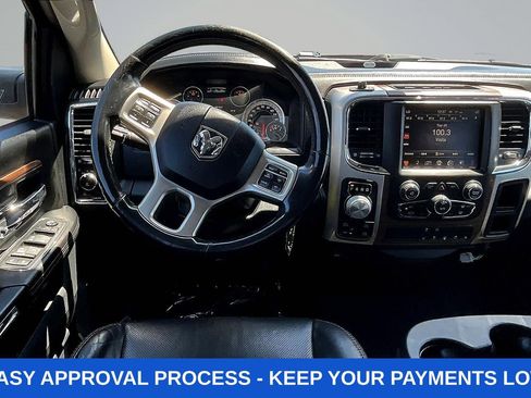 Used 2017 RAM 1500 Laramie AWD/4WD image 12