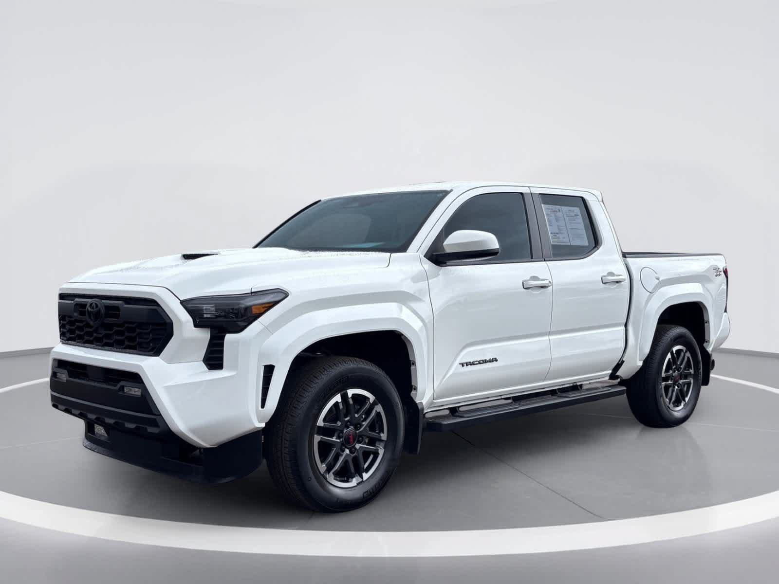 Used 2026 Toyota Tacoma TRD Sport AWD/4WD image 2