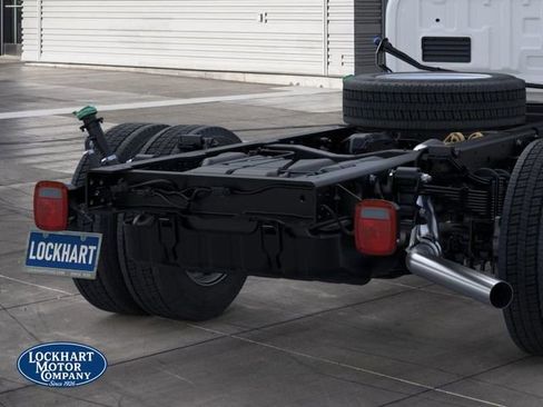 New 2025 Ford F450 XL image 21