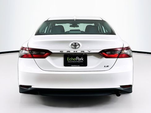 Used 2024 Toyota Camry LE image 7