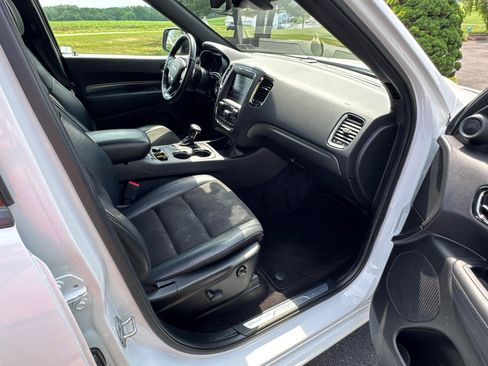 Used 2019 Dodge Durango R/T w/ Technology Group AWD/4WD image 9