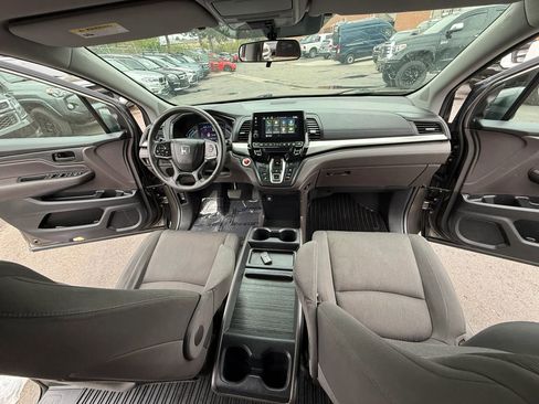 Used 2018 Honda Odyssey EX image 19