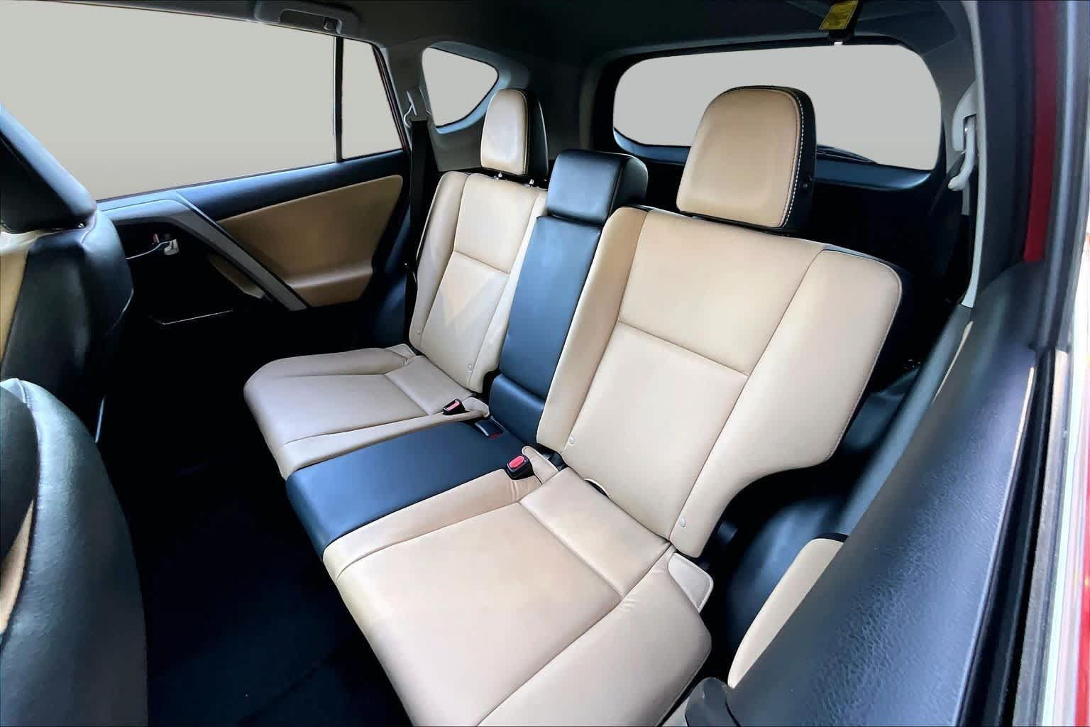 Used 2016 Toyota RAV4 Limited w/ Advanced Technology Package FWD image 19
