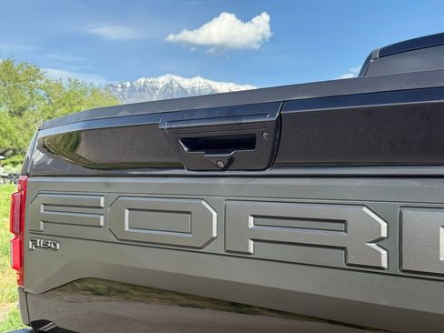 Used 2019 Ford F150 Raptor w/ Equipment Group 802A Luxury AWD/4WD image 15