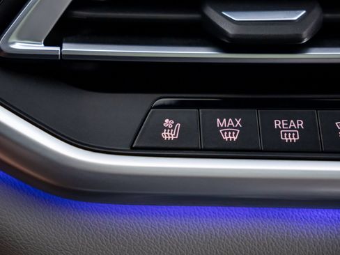 Used 2023 BMW X5 M w/ Executive Package AWD/4WD image 27