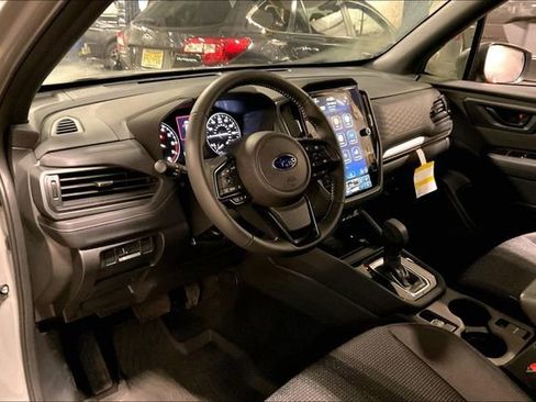 Used 2025 Subaru Forester Premium image 14