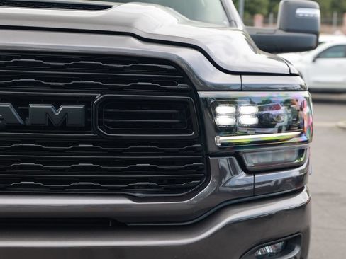 Used 2024 RAM 3500 Limited AWD/4WD image 5